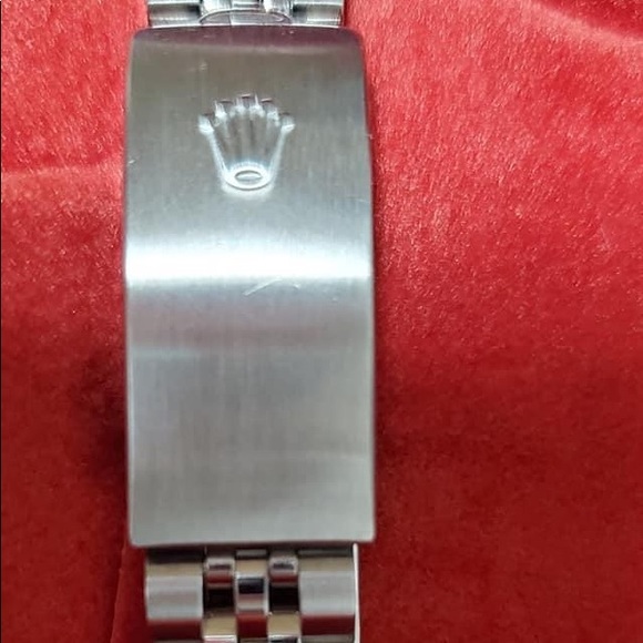 Rolex 26mm Oyster DateAdjust - Picture 4 of 10